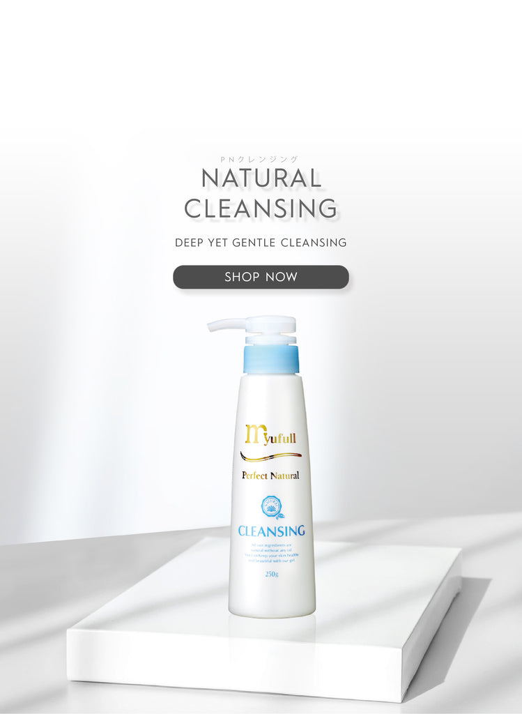 Myufull Natural Cleanser from Oo Spa, enriched with Damascus Rose Water, Collagen, and Vitamin C for a radiant, youthful glow. A versatile, all-natural cleanser that doubles as a toner and makeup remover, perfect for rejuvenating and nourishing sensitive skin.